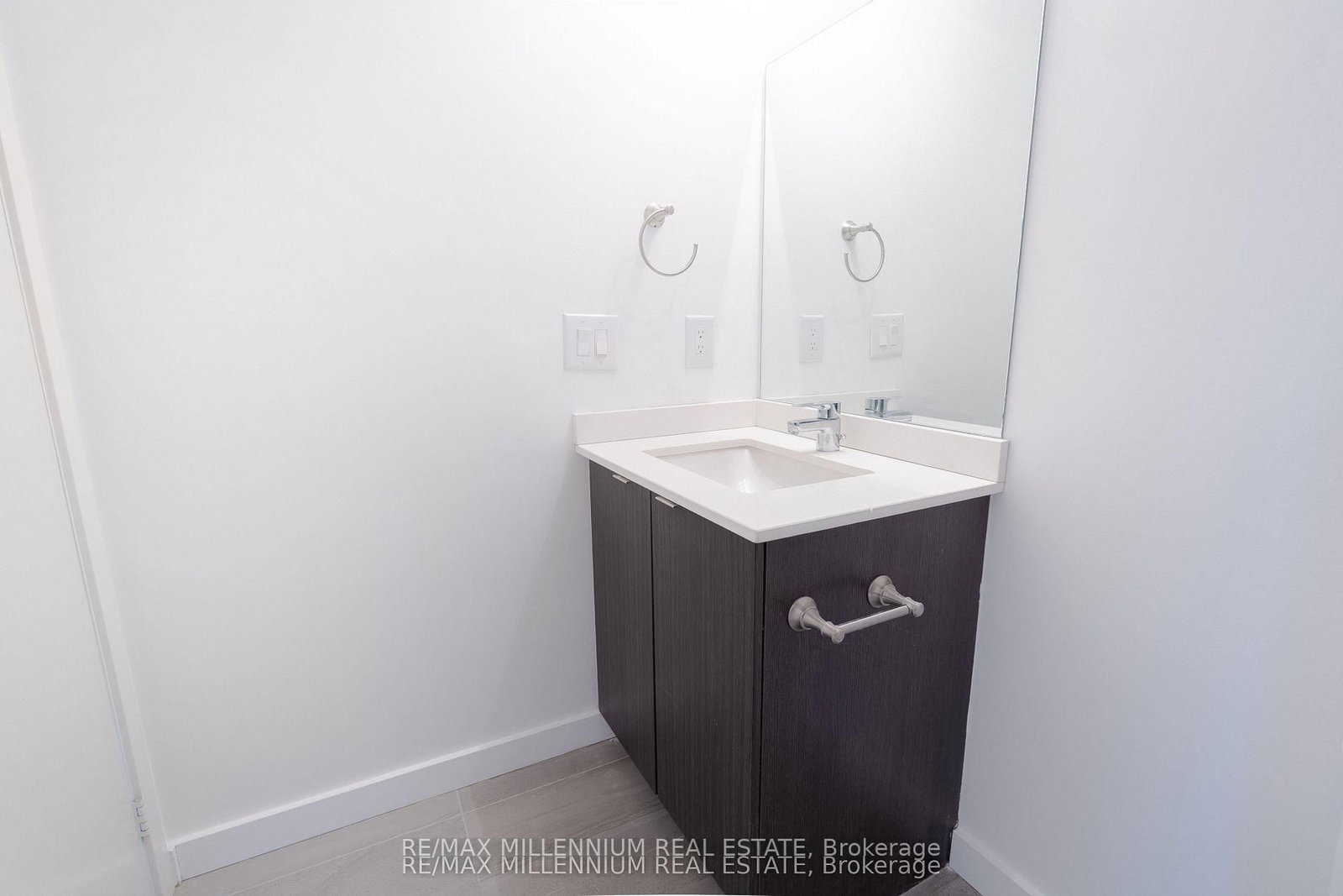 3237 Bayview Avenue, Unit 1112 - Photo 29