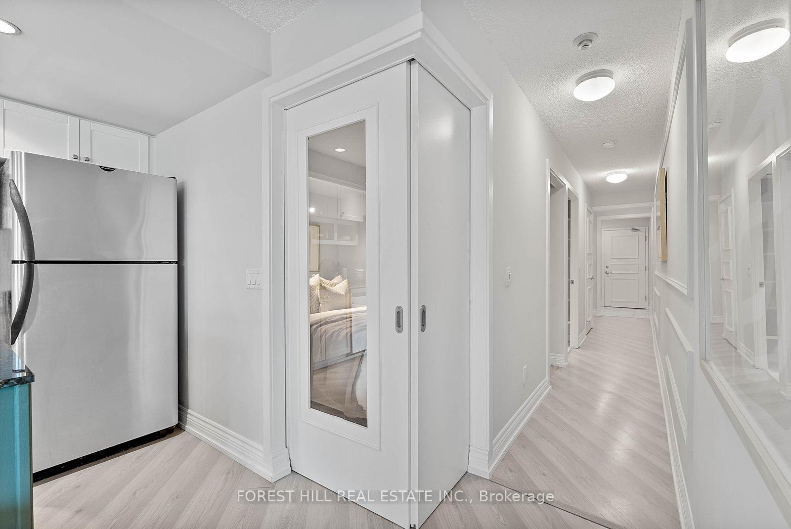 8 York Street, Unit 911 - Photo 30
