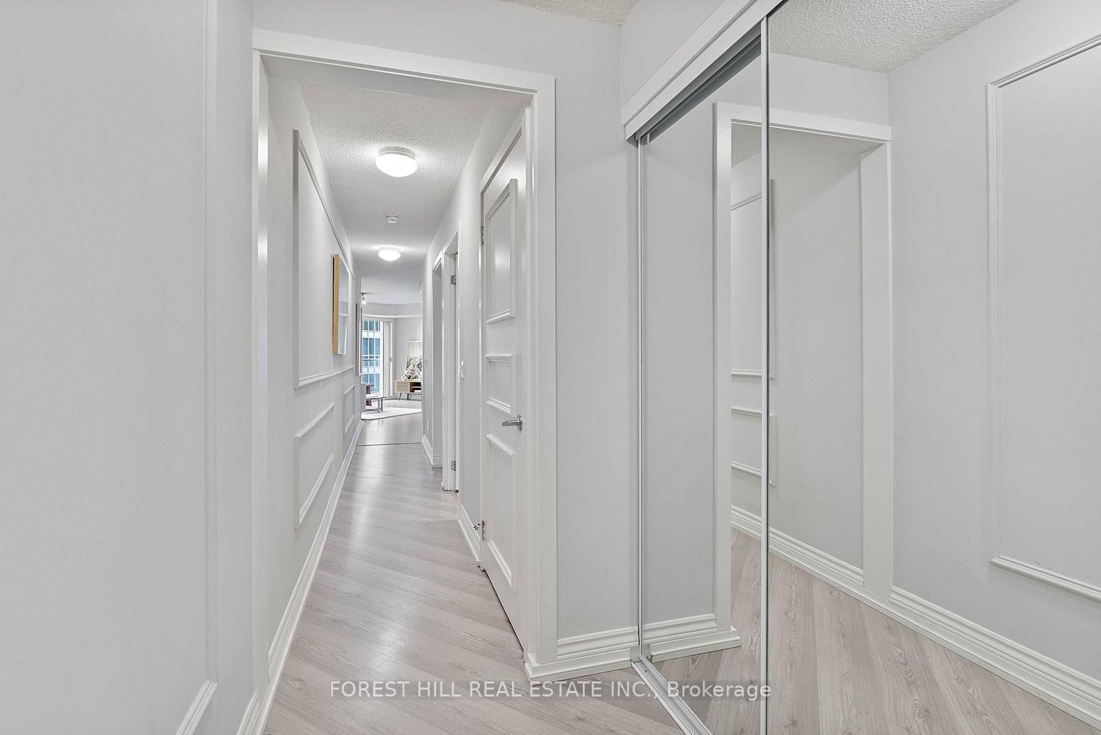 8 York Street, Unit 911 - Photo 5