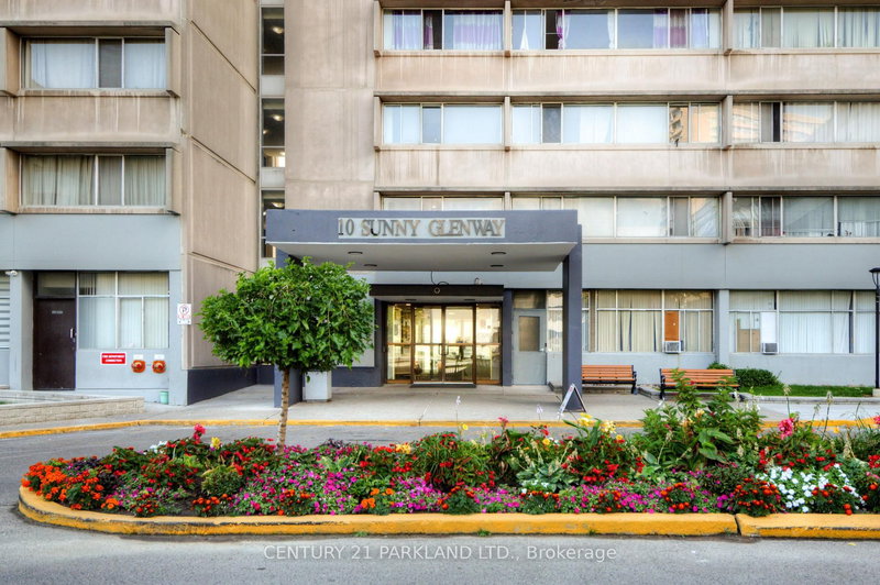 home for lease on 701-10 Sunny Glen Way