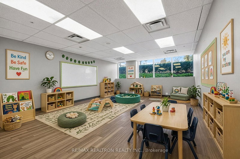 G06 - 685 Sheppard Ave E, Toronto, M2K 1B6 | Image 2
