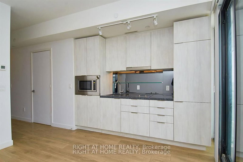 home for lease on 2406-215 Queen Street W