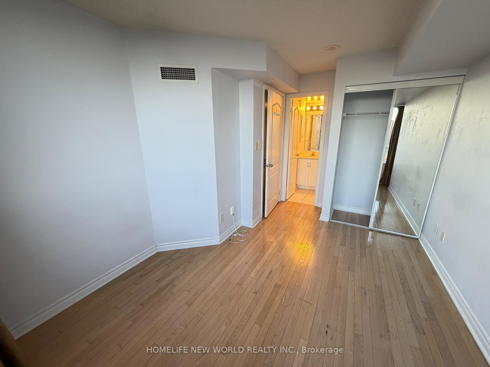 3 Rean Drive, Unit 1805
