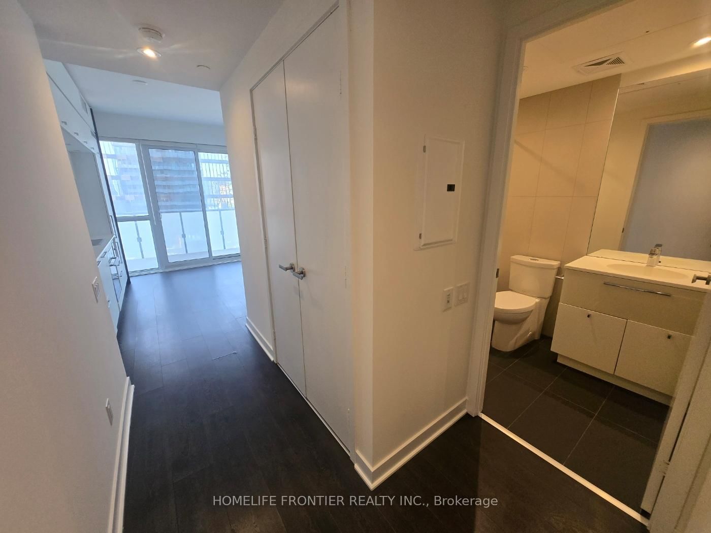 15 Grenville Street, Unit 2106