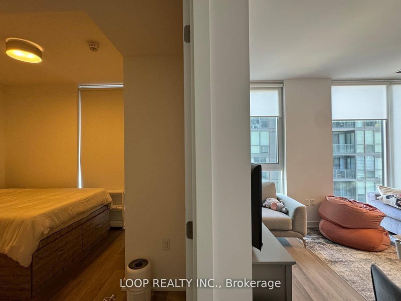1308 - 357 King St W, Toronto, M5V 1K1 | Image 3