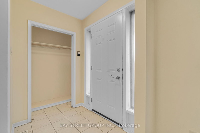 Upper - 40 Bellbury Cres, Toronto, M2J 2J8 | Image 3