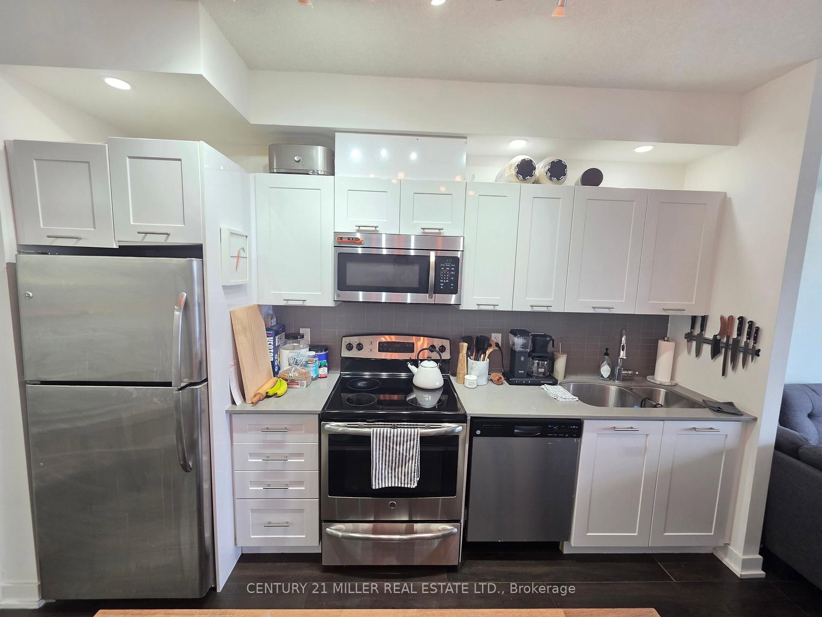 20 Bruyeres Mews, Unit 2213 - Photo 11
