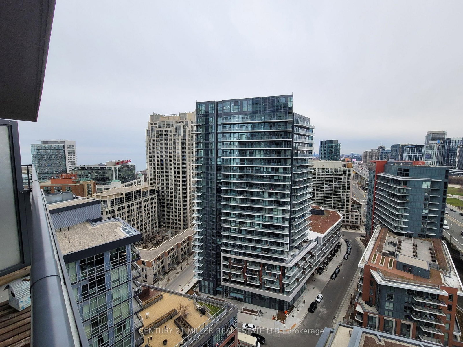 20 Bruyeres Mews, Unit 2213 - Photo 4