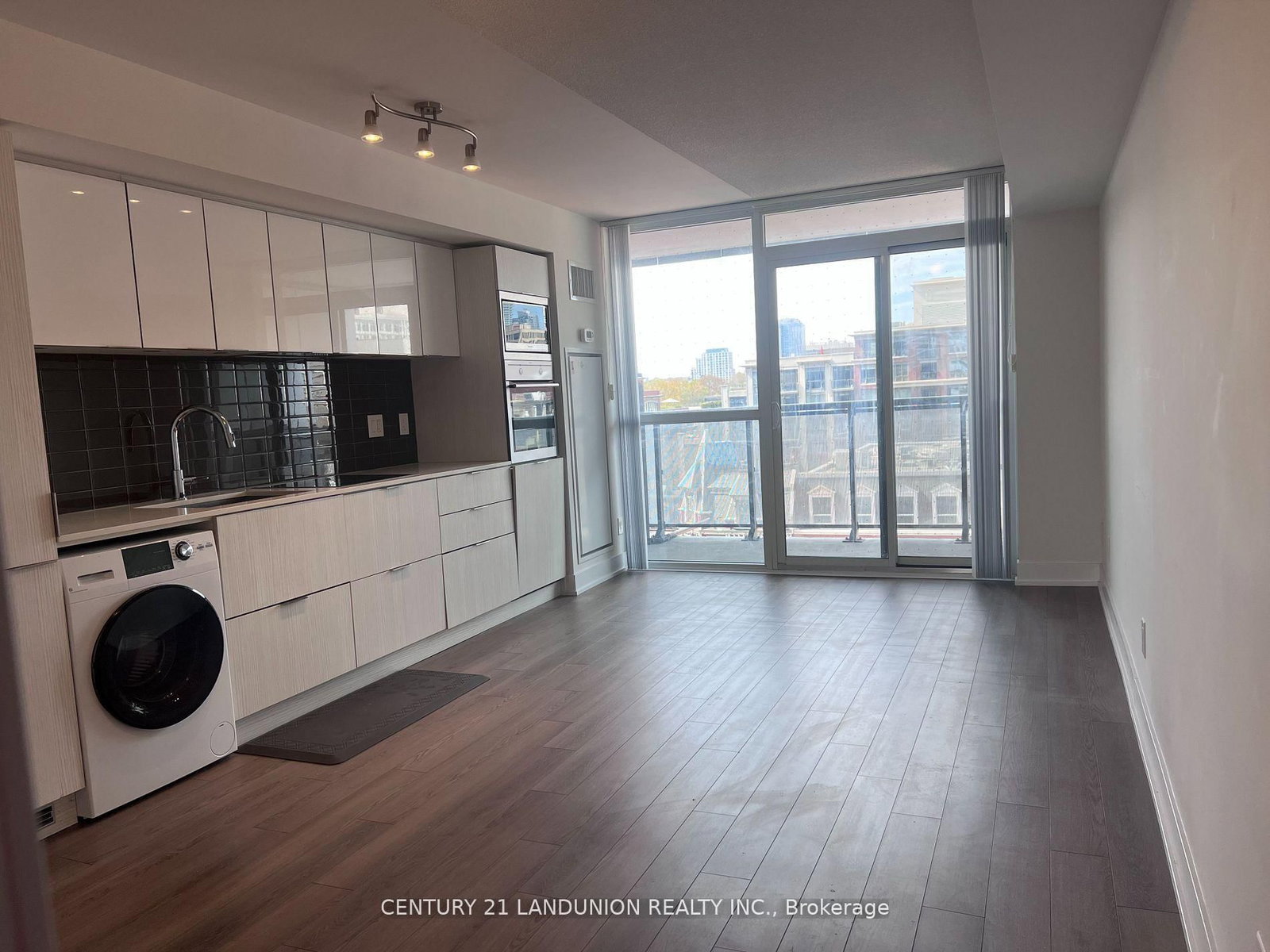 318 Richmond Street W, Unit 604 - Photo 14