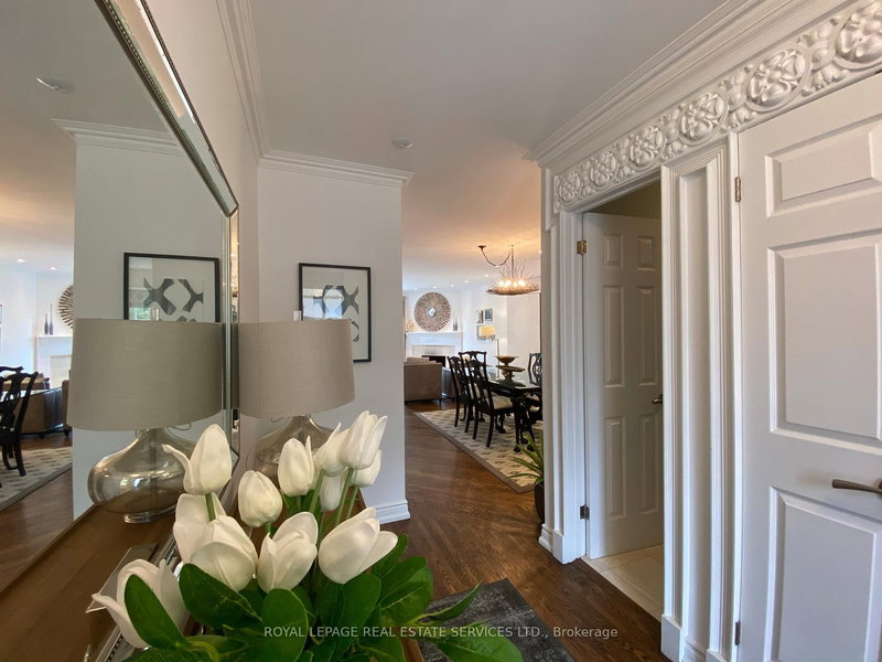 66 Alcorn Ave, Toronto, M4V 1E4 | Image 2