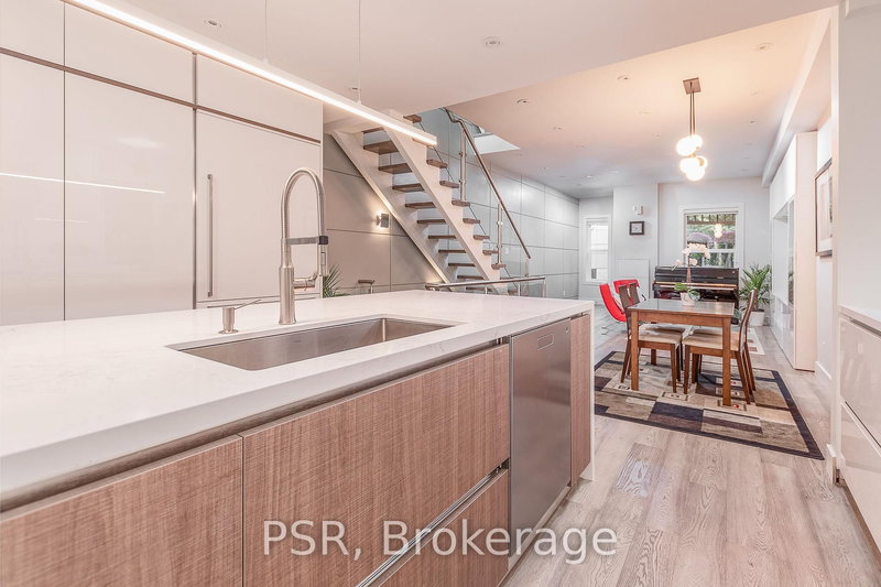 10 Bishop St, Toronto, M5R 1N2 | Image 2
