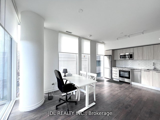 2102 - 28 Wellesley Street E