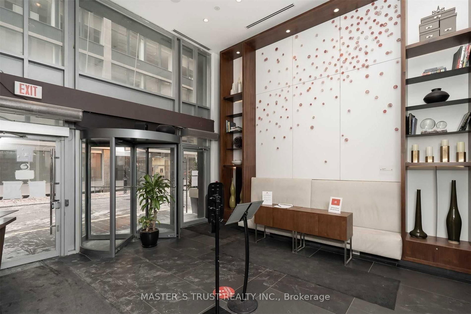 8 Colborne Street, Unit 705 - Photo 11