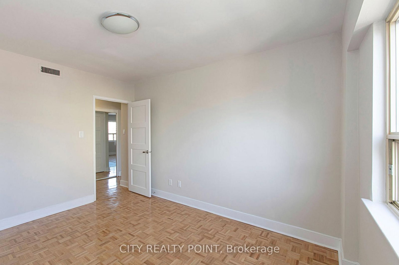 95 Lawton Boulevard, Unit 405 - Photo 6