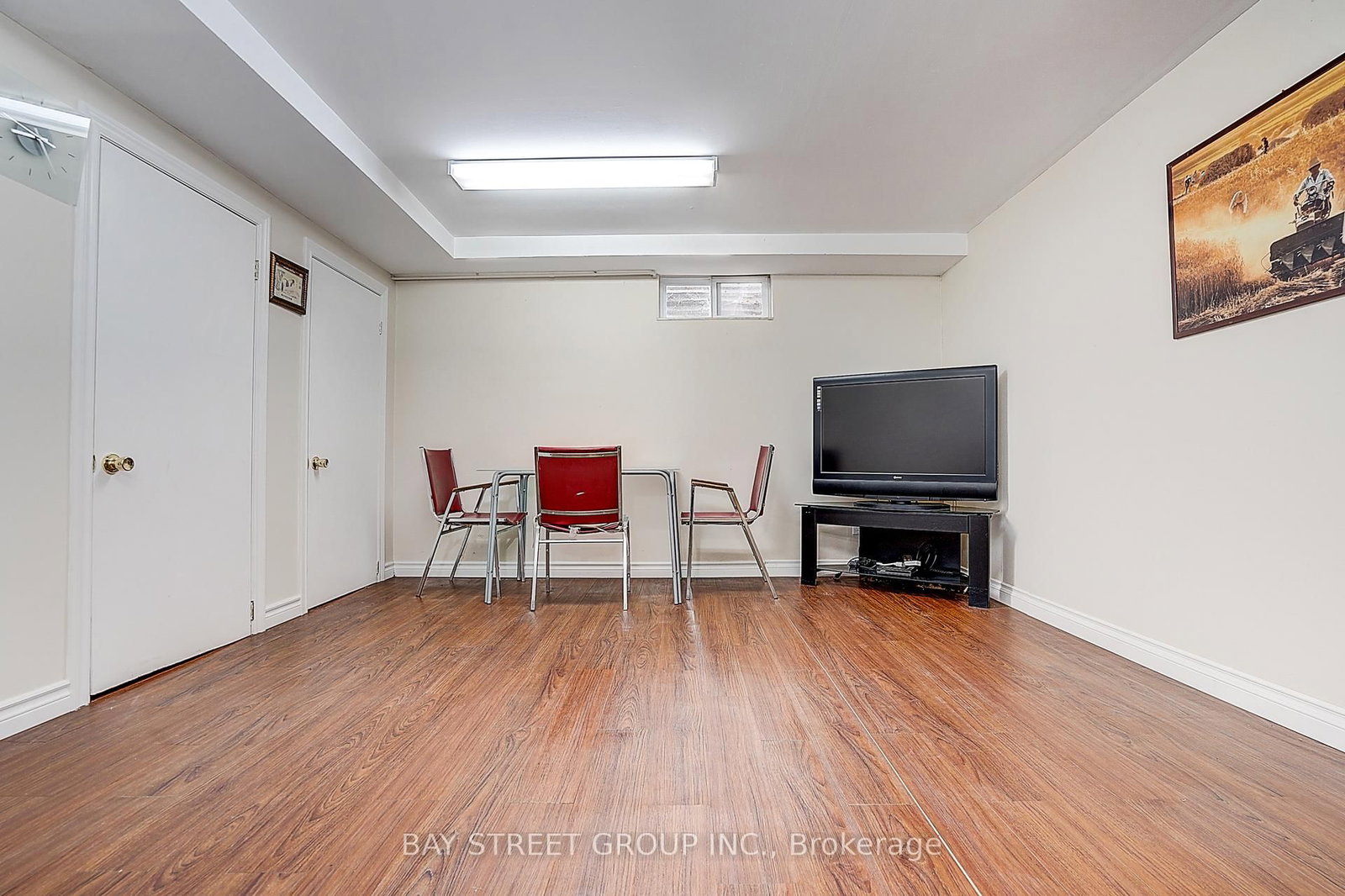 Listing Image 32