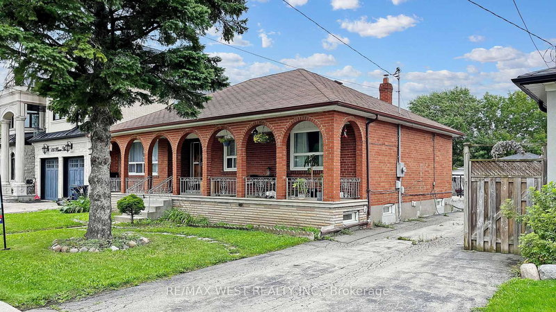 Main Floor - 139 Ranee Ave, Toronto, M6A 1N3 | Image 2
