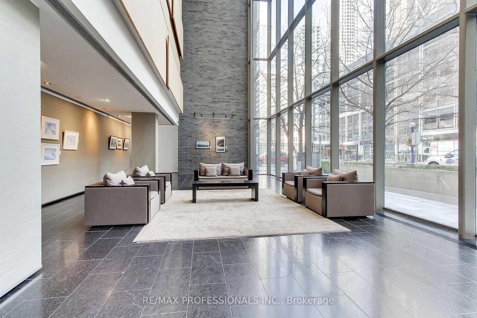 710-33 Charles Street, Toronto, ON, photo 3