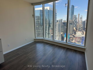 3714 - 197 Yonge Street