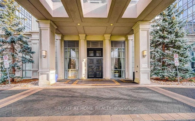 1322 - 25 Greenview Avenue