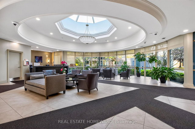 602 - 30 Harrison Garden Boulevard