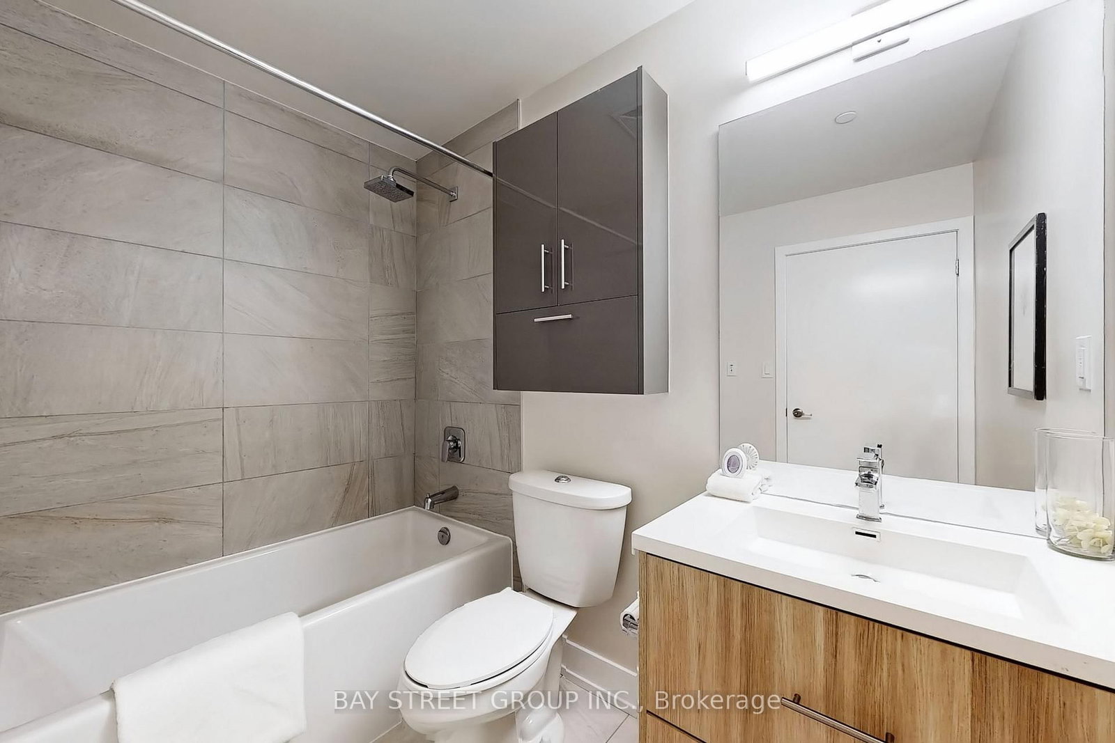 180 Fairview Mall Drive, Unit 503 - Photo 9