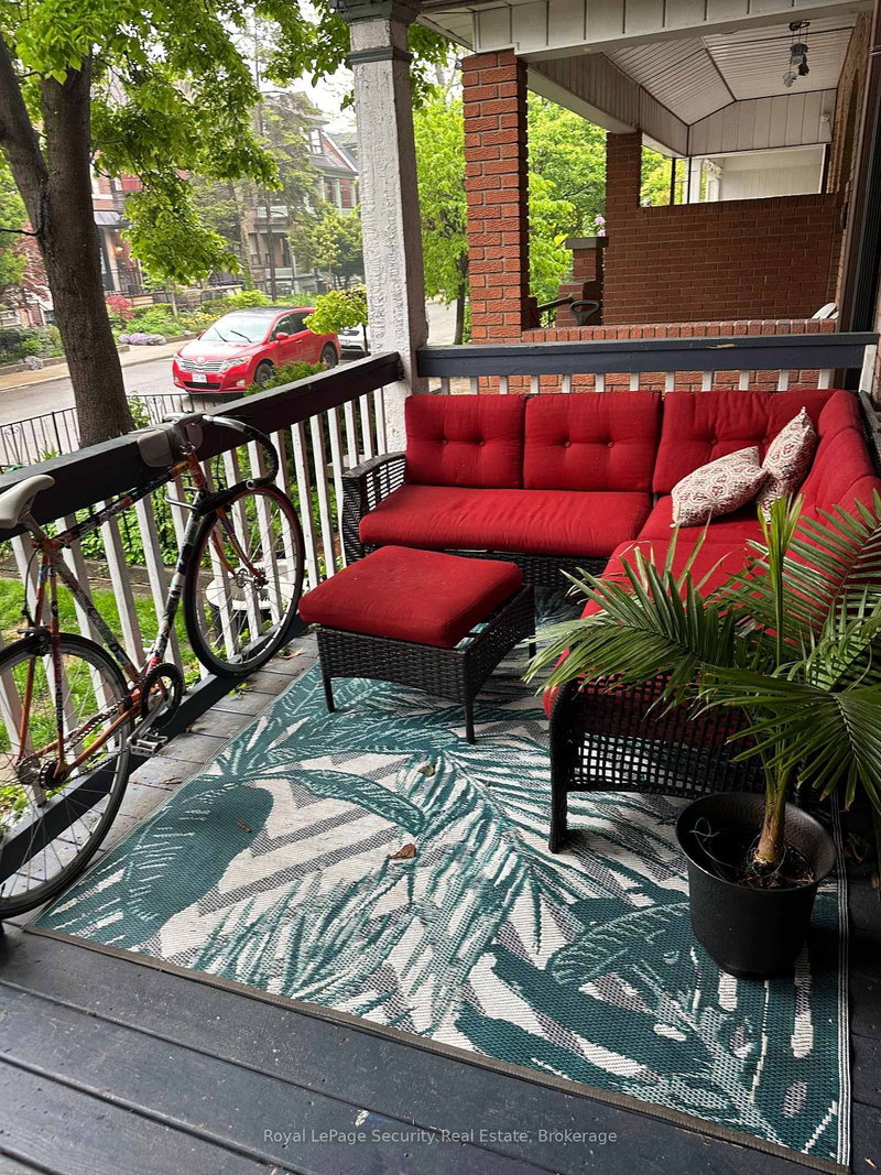 2nd & 3rd Floor - 380 Crawford St, Toronto, M6J 2V9 | Image 2