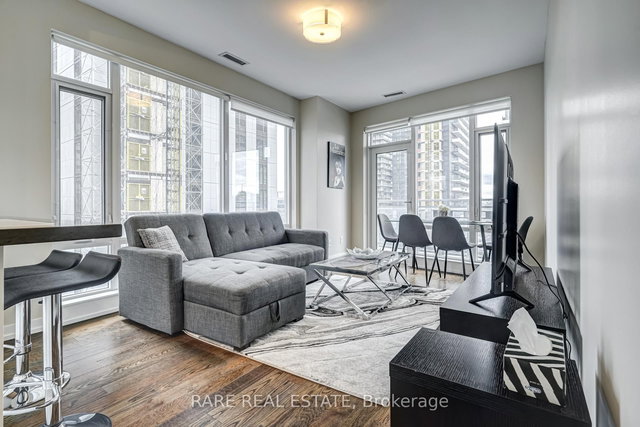 #1902 - 21 Widmer Street