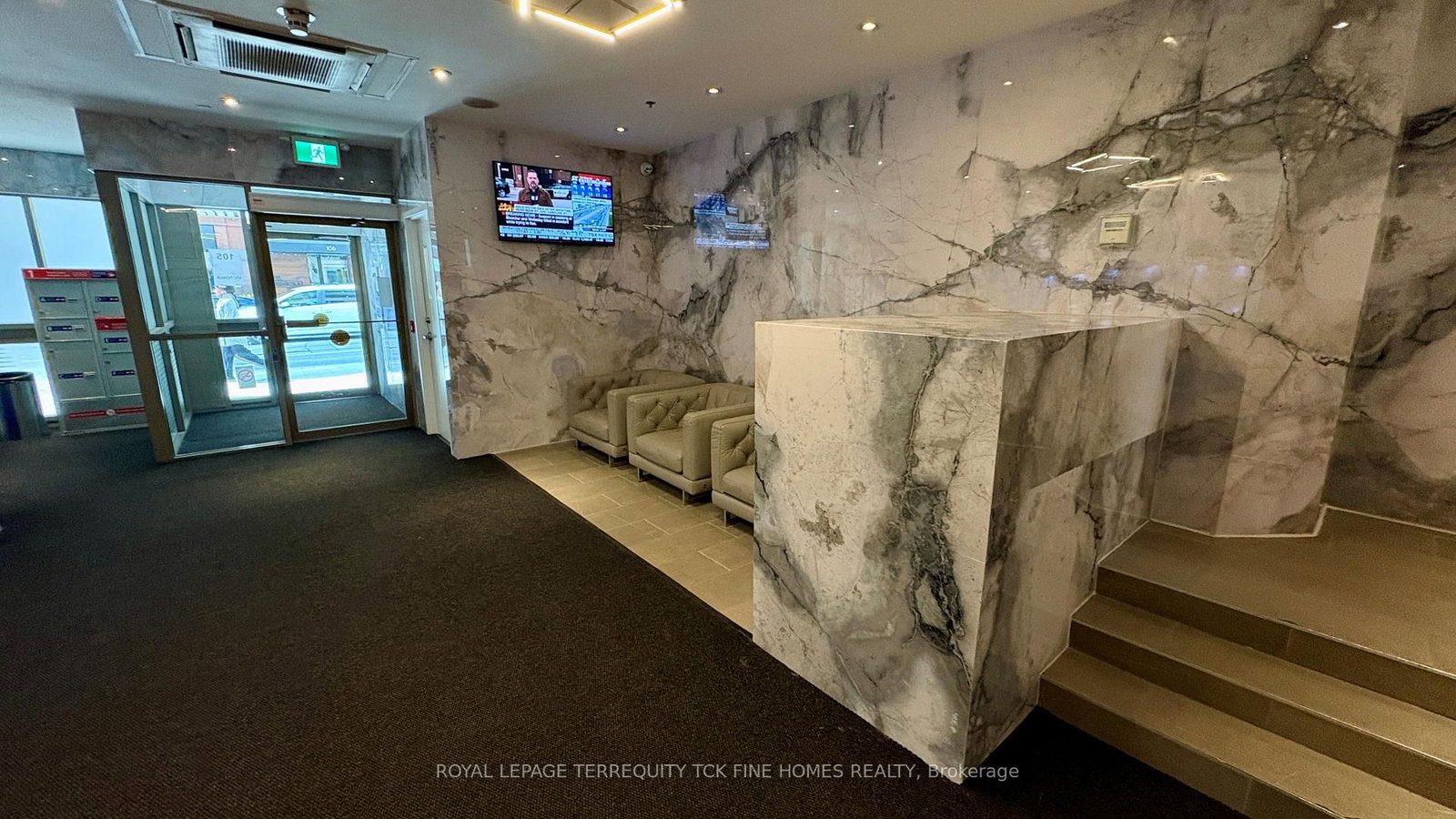 105 Victoria Street, Unit 1101 - Photo 3