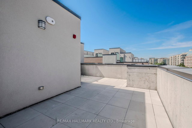 4th floor - 34-851 Sheppard Avenue W