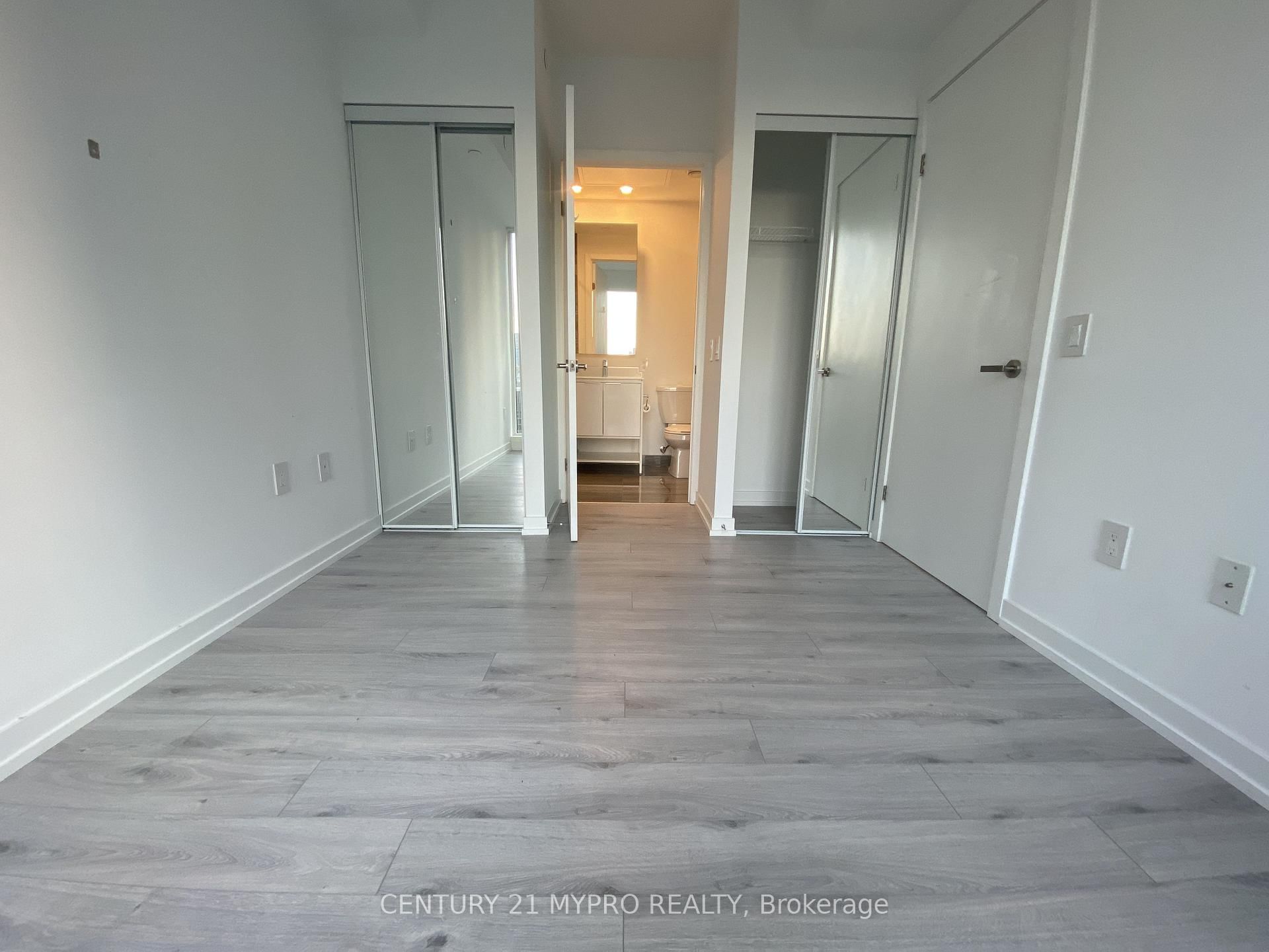 77 Shuter Street, Unit 2313