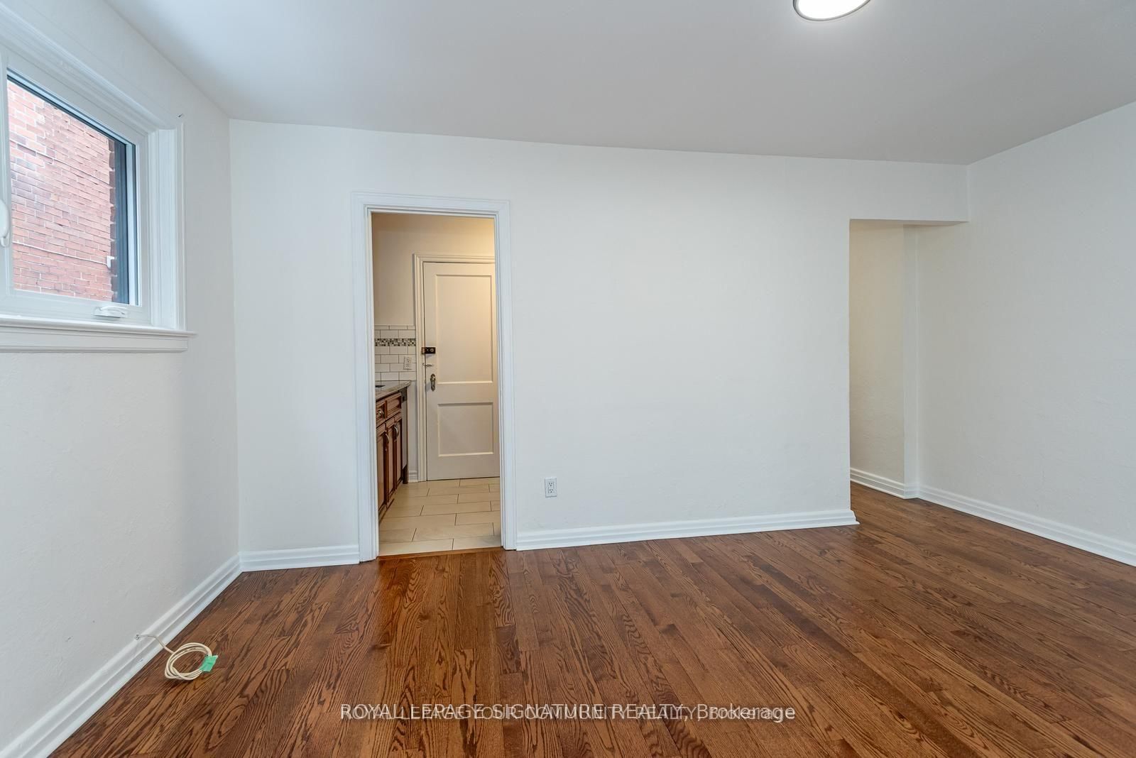 20 Strathgowan Avenue, Unit Main - Photo 14