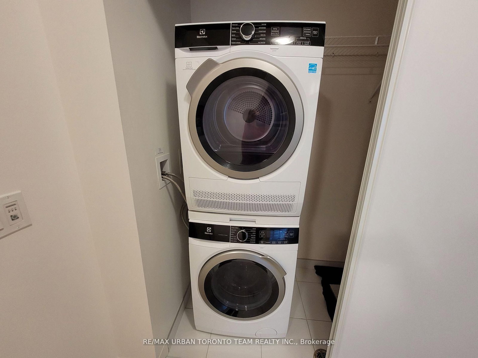 138 Downes Street, Unit 1001 - Photo 13