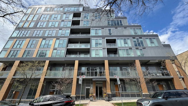 Th106 - 6 Parkwood Avenue