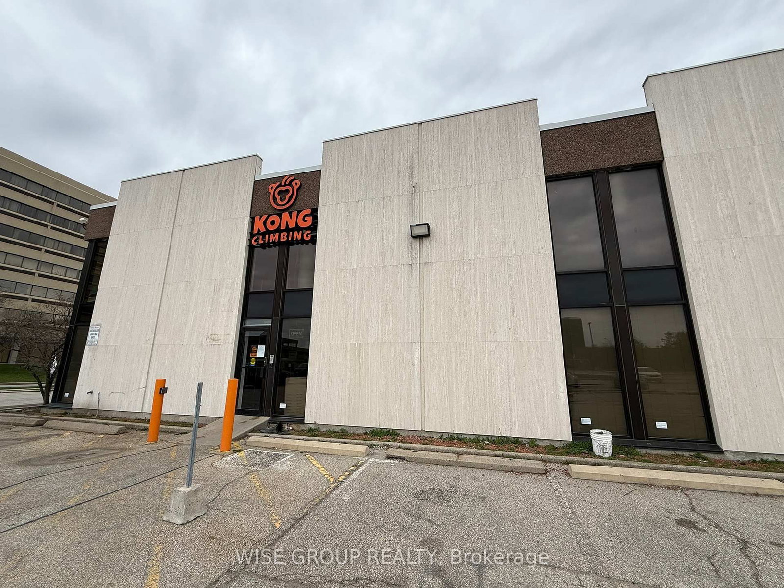 2450 Victoria Park Avenue, Unit 100A - Photo 26