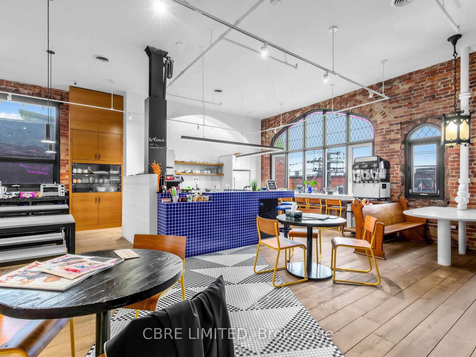 761 Queen Street - Photo 11
