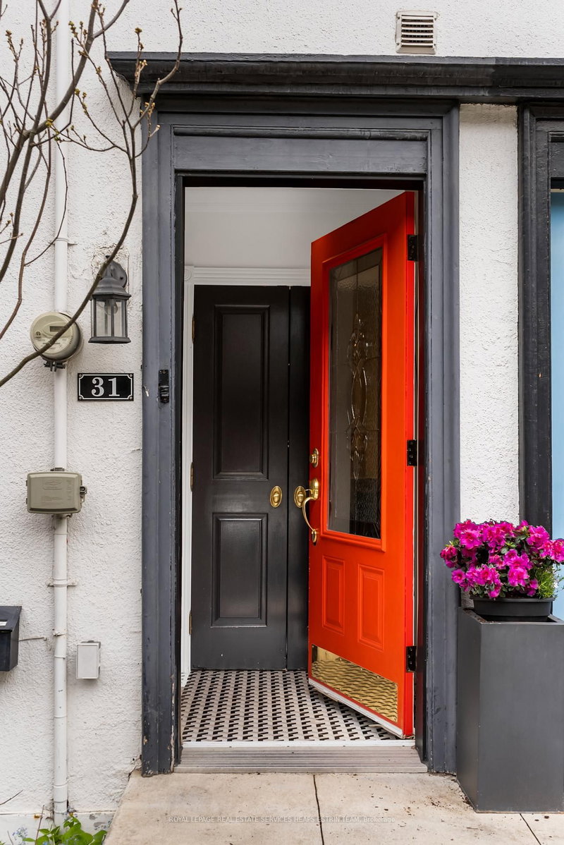 31 Birch Ave, Toronto, M4V 1E1 | Image 3