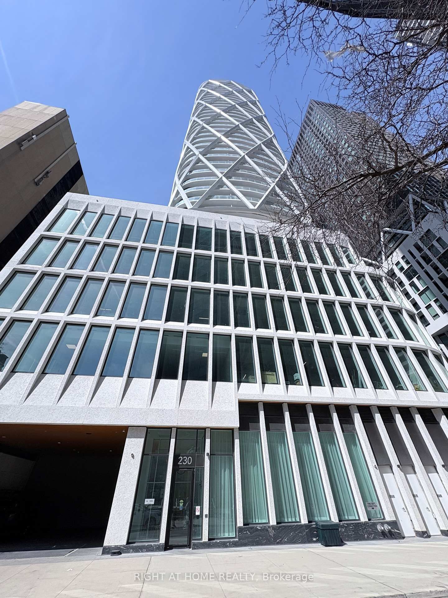 230 Simcoe Street, Unit 1436