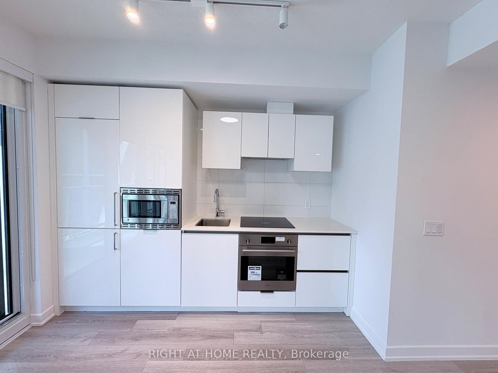230 Simcoe Street, Unit 1436 - Photo 15