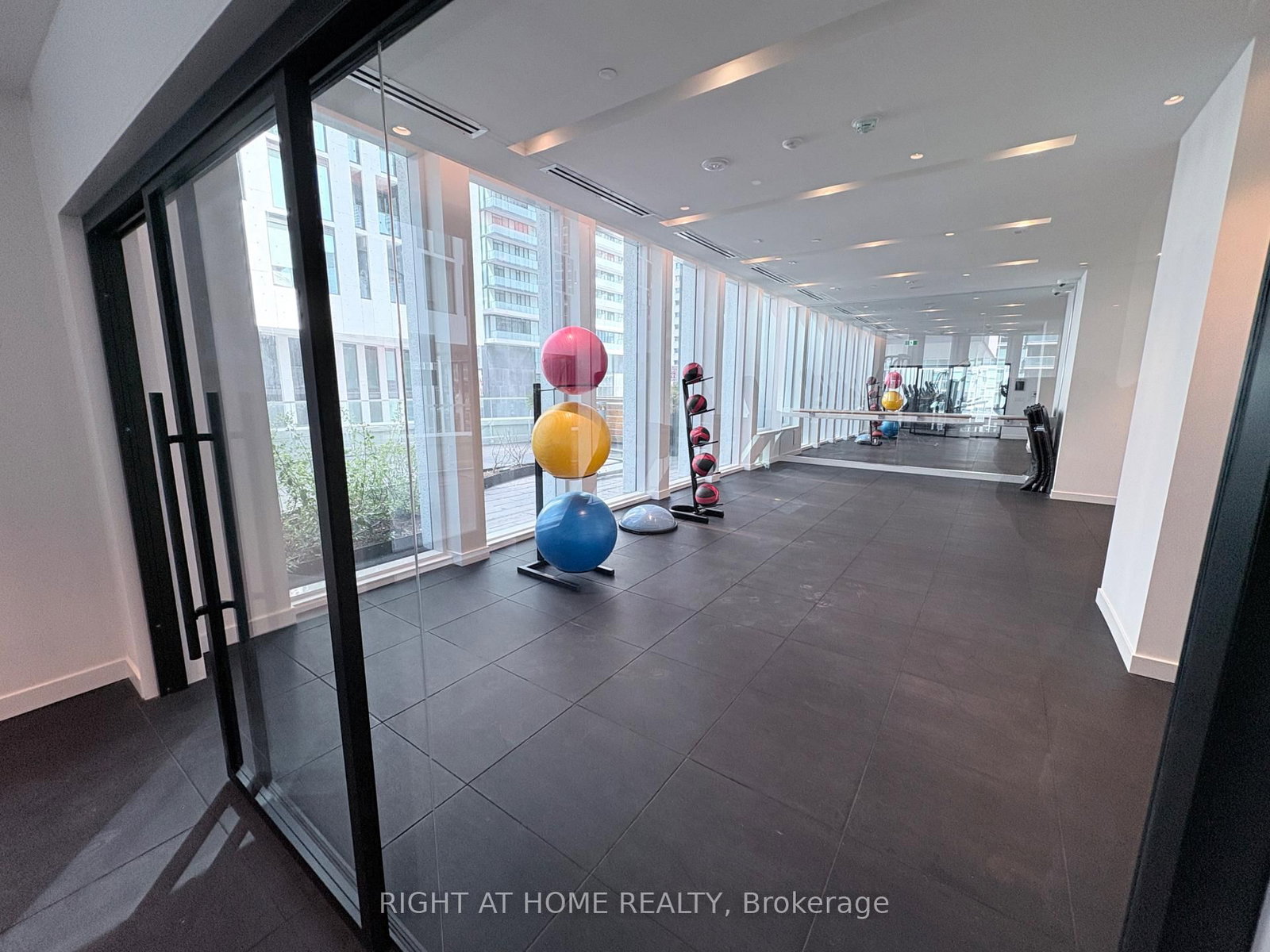230 Simcoe Street, Unit 1436 - Photo 26