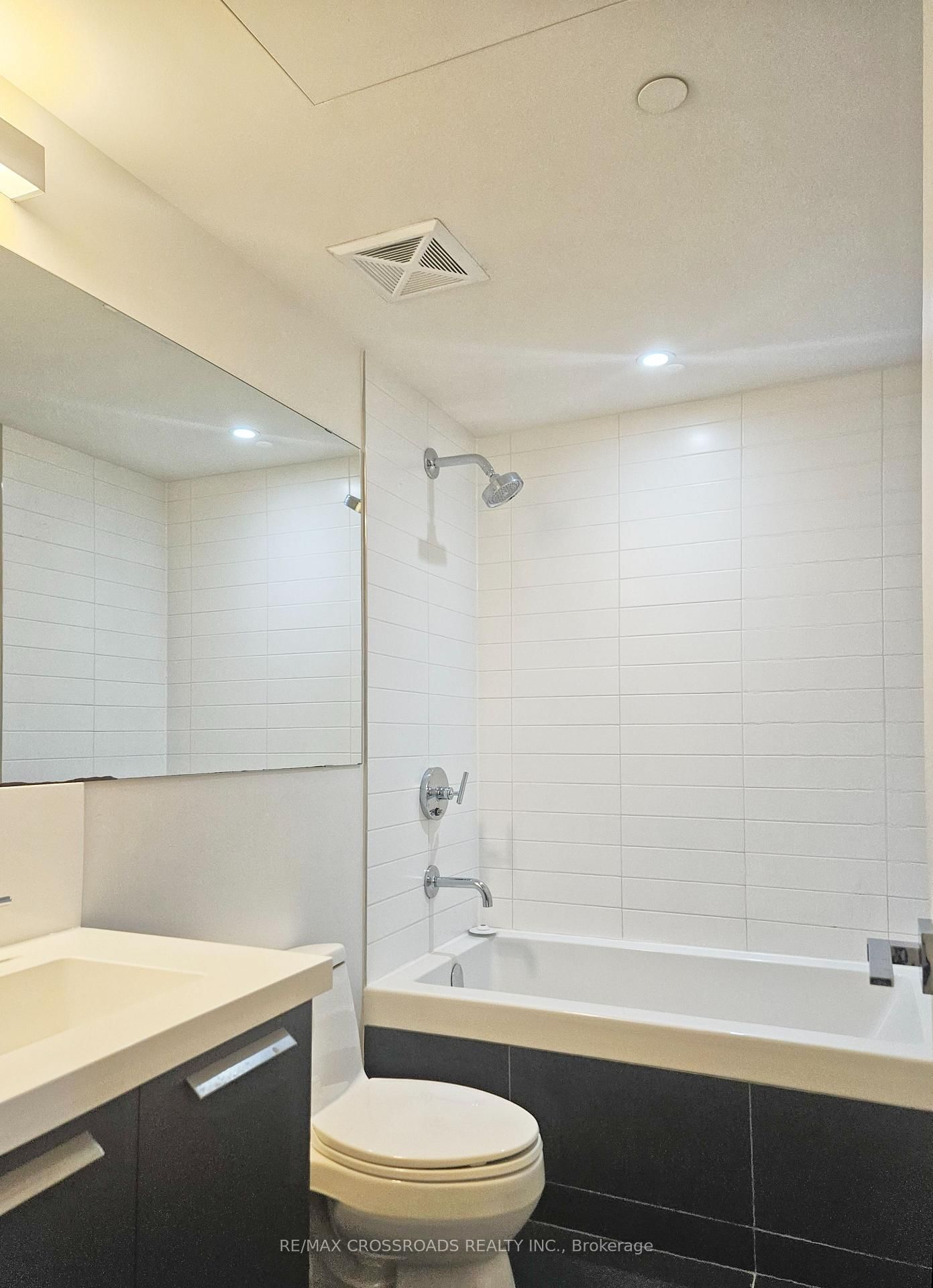 57 St Joseph Street, Unit 903 - Photo 17