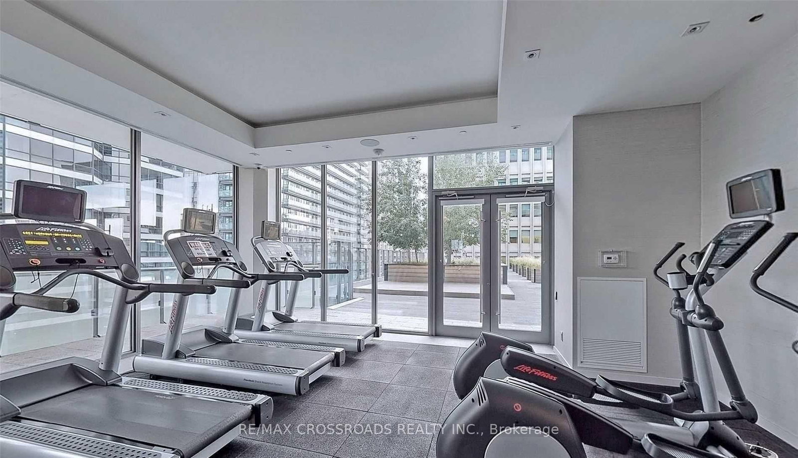 57 St Joseph Street, Unit 903 - Photo 25