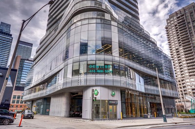 223 - 15 Wellesley St | Toronto | Image