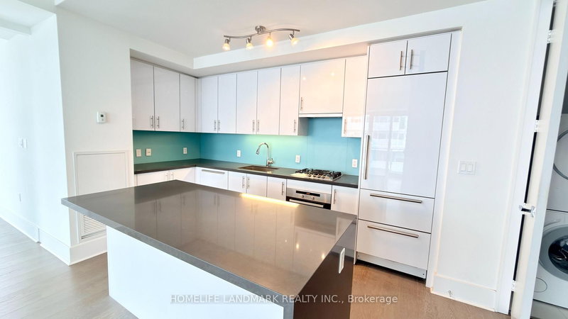 1026 - 29 Queens Quay E, Toronto, M5E 0A4 | Image 2