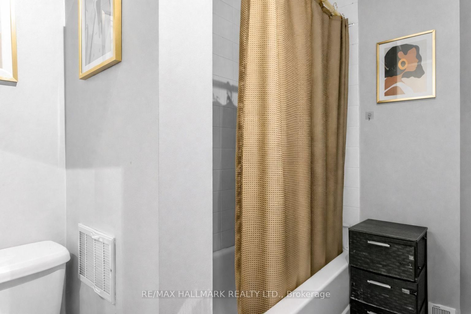 276 Grace Street - Photo 10