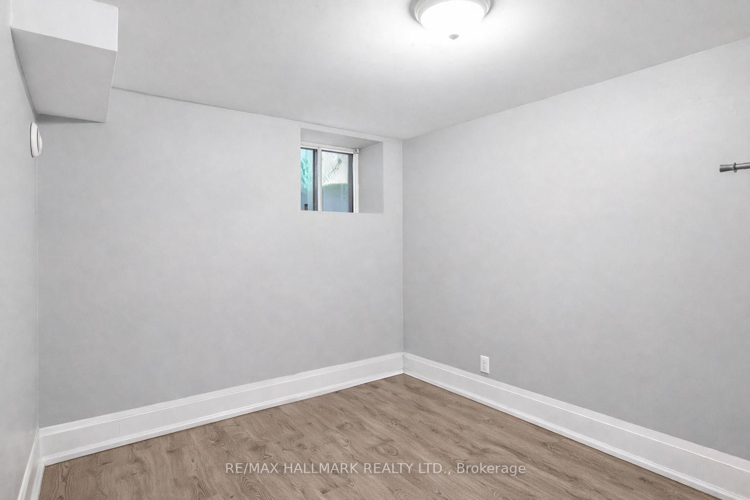 276 Grace Street - Photo 25