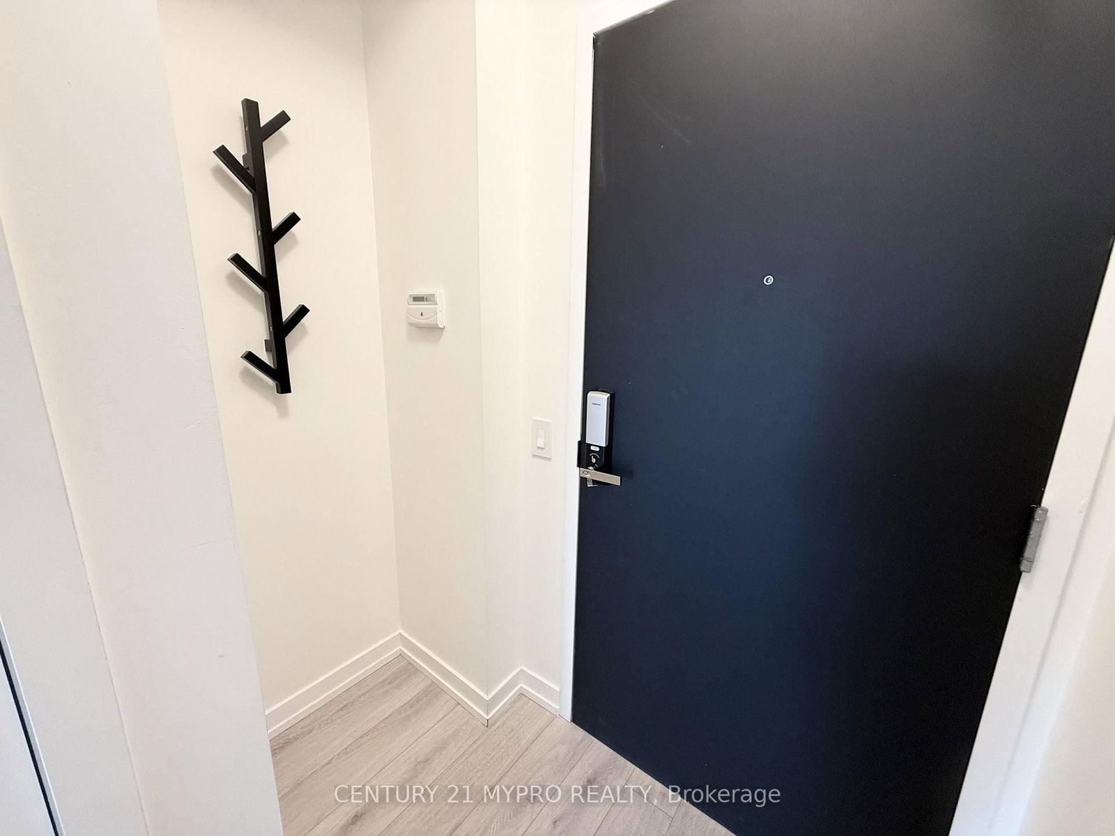 77 Shuter Street, Unit 2313 - Photo 13