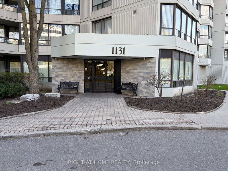202 - 1131 Steeles Ave W, Toronto, M2R 3W8 | Image 2