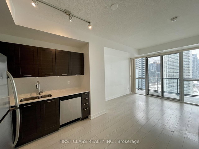 2607 - 20 Bruyeres Mews