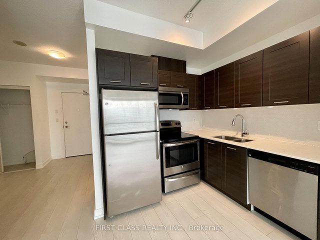 2607 - 20 Bruyeres Mews