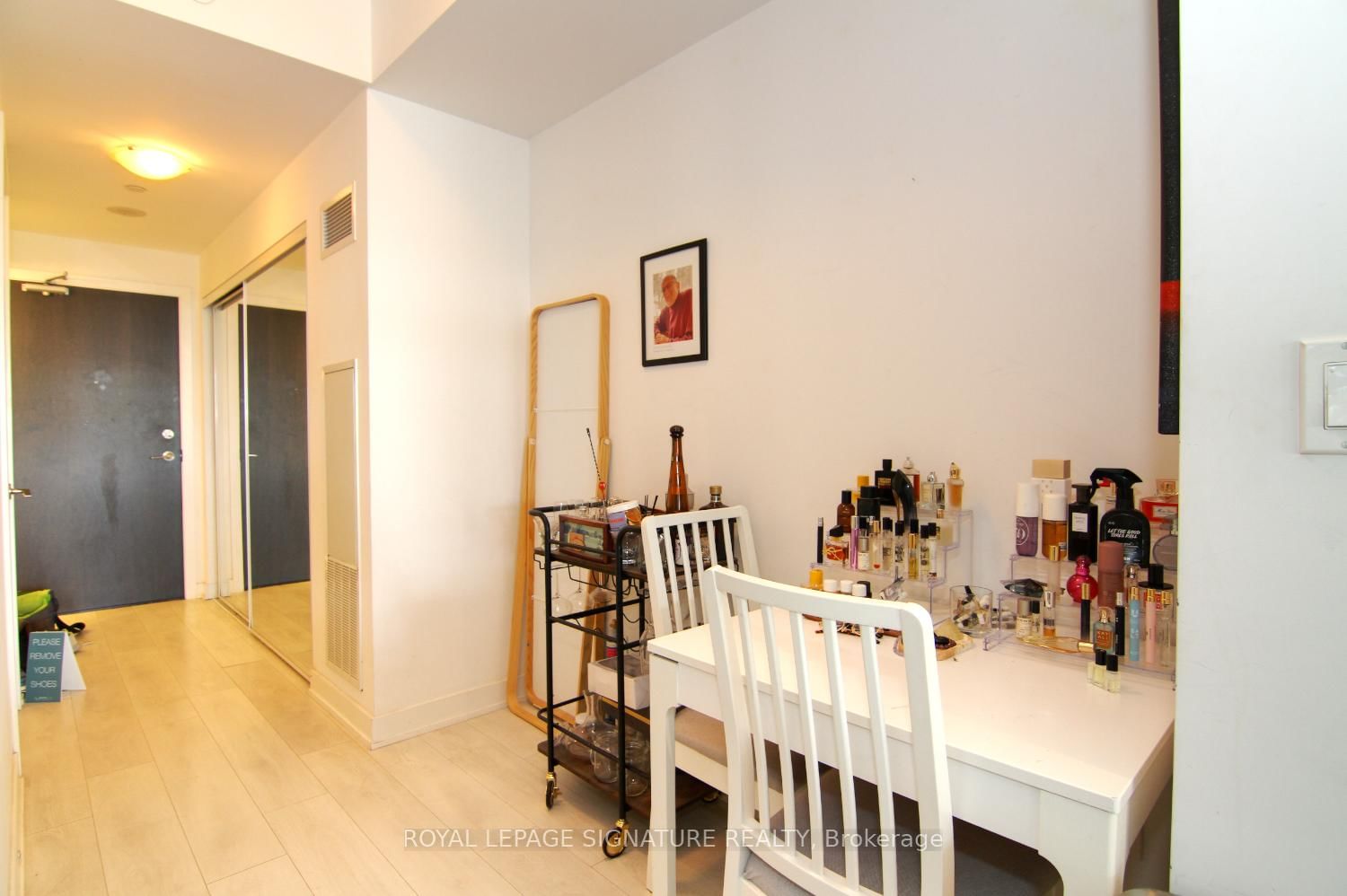 50 Bruyeres Mews, Unit 305 - Photo 10